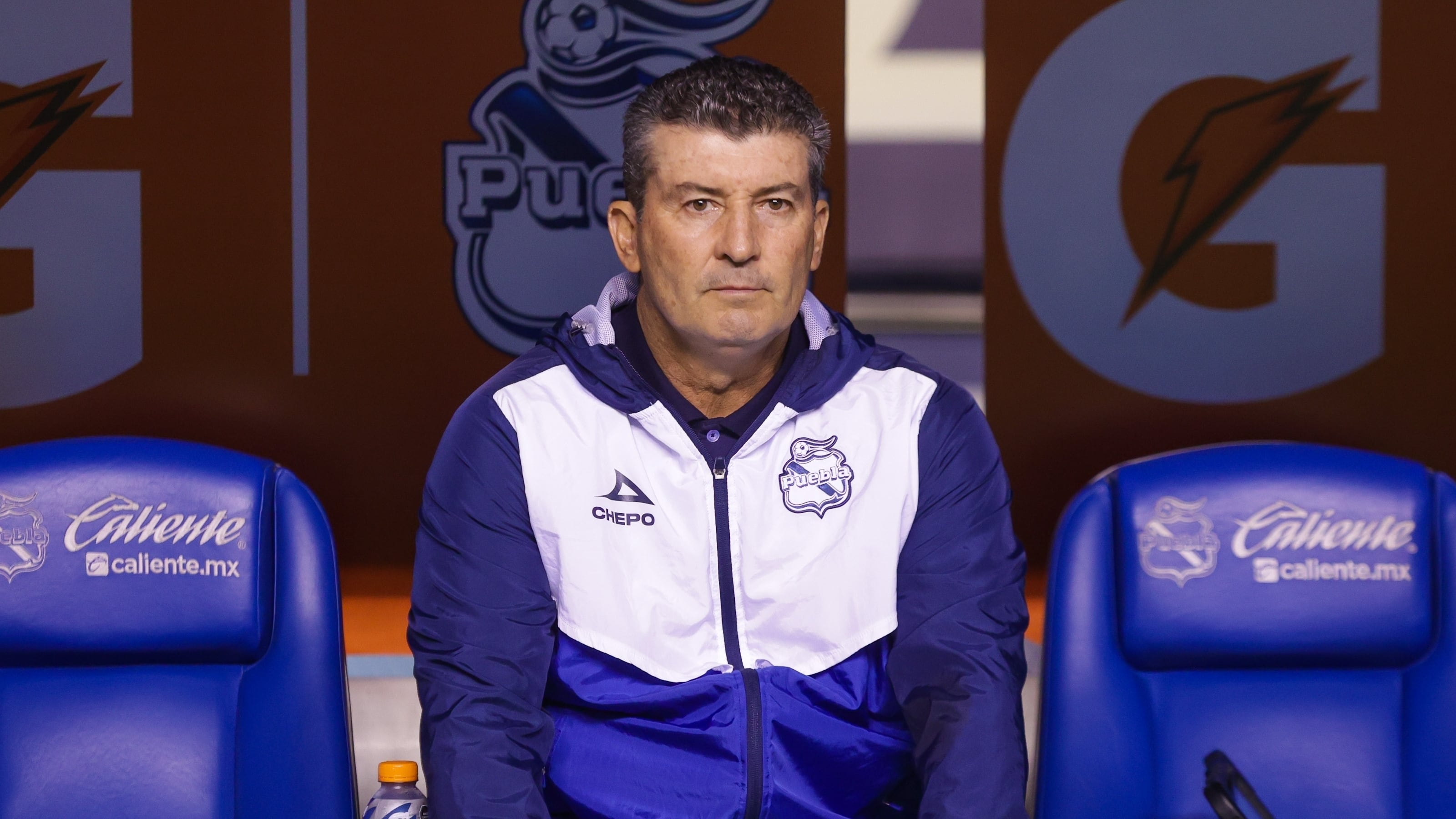 Guerra civil en el Club Puebla: Jugadores se reunieron para pedir el despido del hijo del Chepo De la Torre