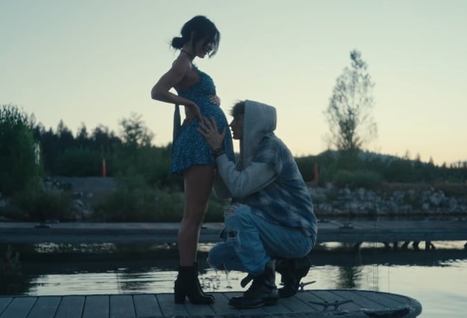 Megan Fox aparece embarazada.