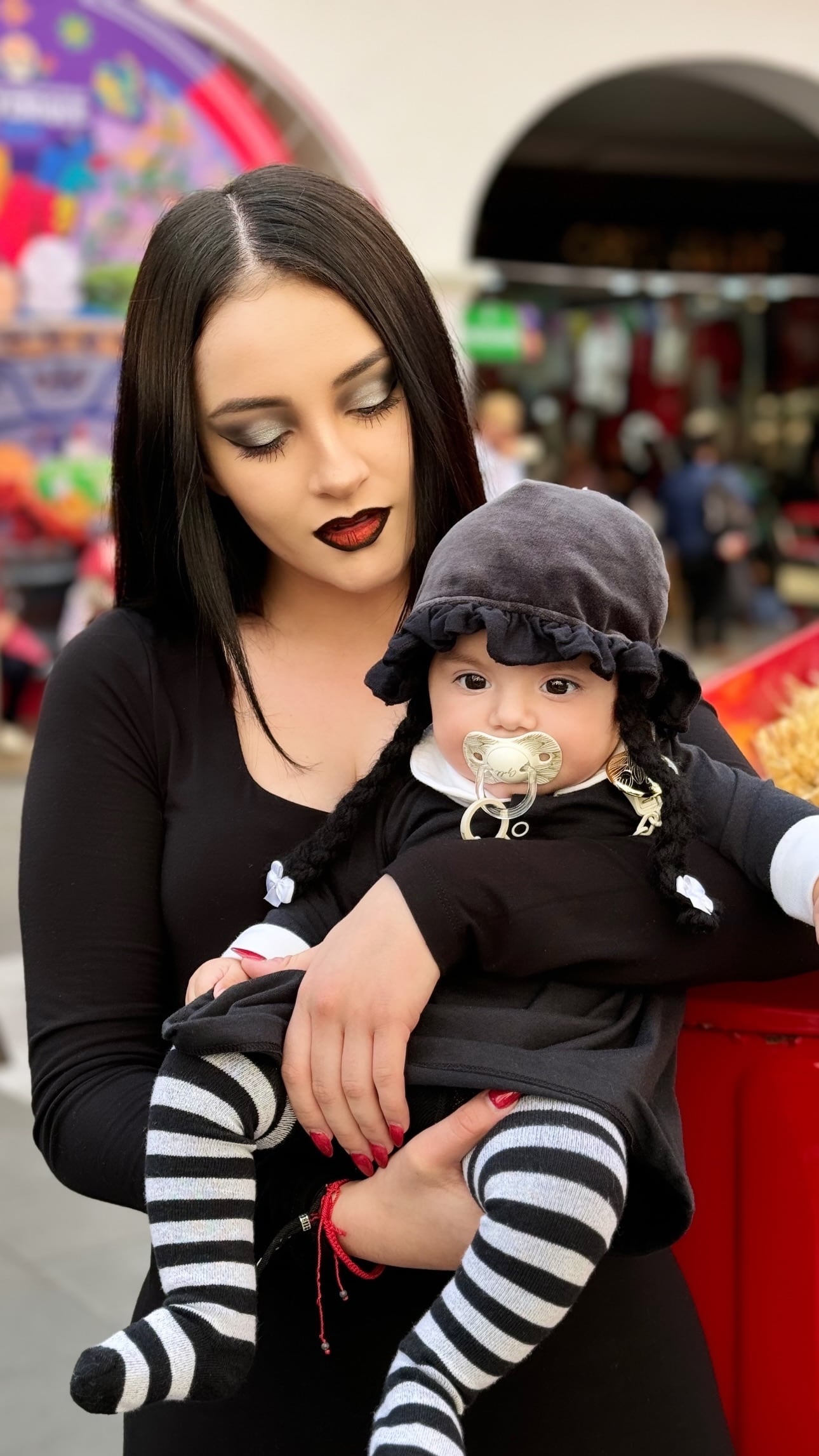 Tessa se disfraza este Halloween