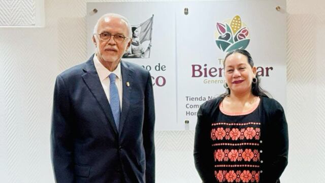 Miguel Ángel Navarro entrega apoyos a productores de frijol