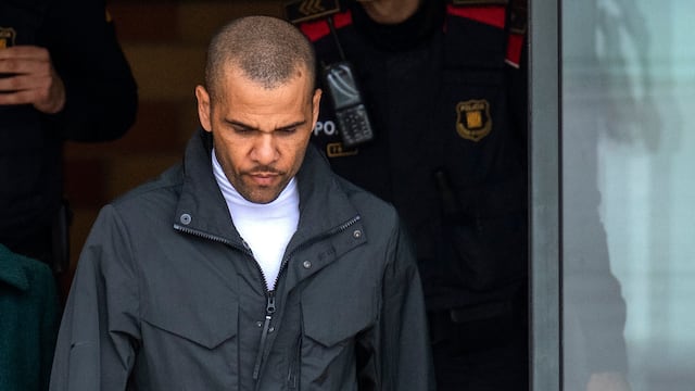 Dani Alves abandona la prisión.