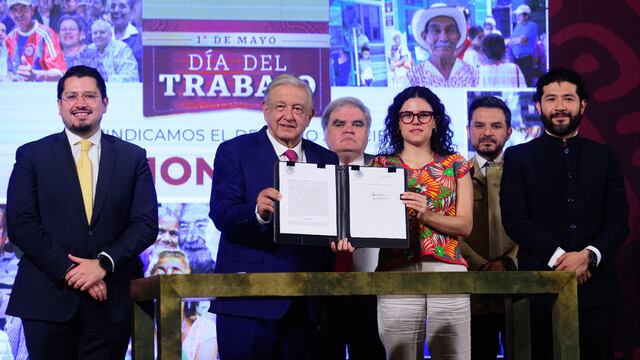 Firman decreto del Fondo de Pensiones para el Bienestar