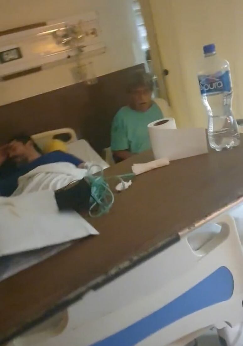 Paciente y familiar dormido en TikTok