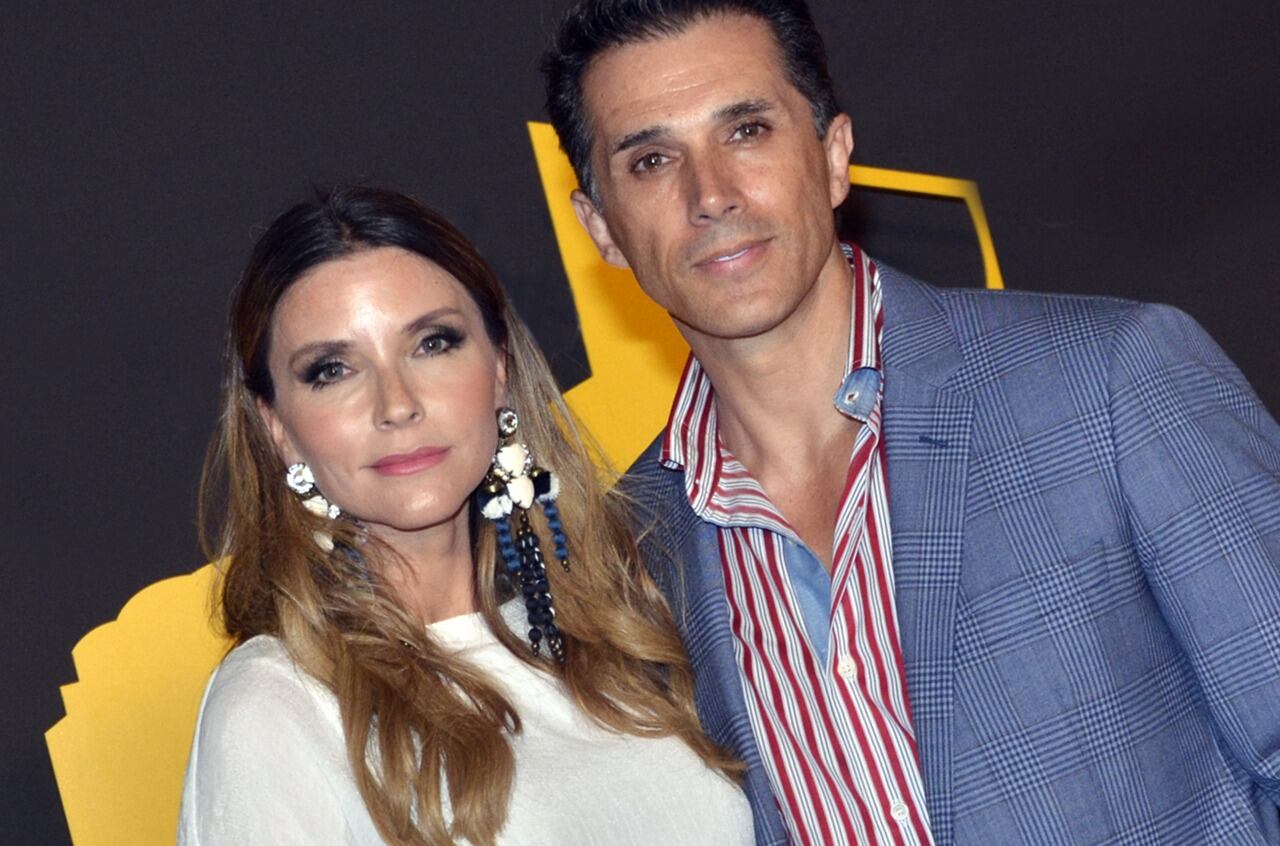 Isabella Camil y Sergio Mayer.