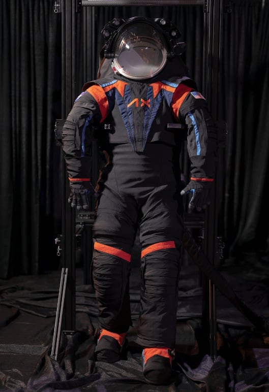 Nuevo traje de astronauta
