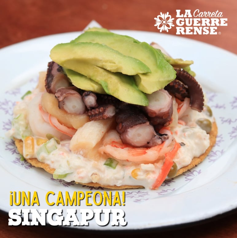 Tostada singapur de La Guerrerense