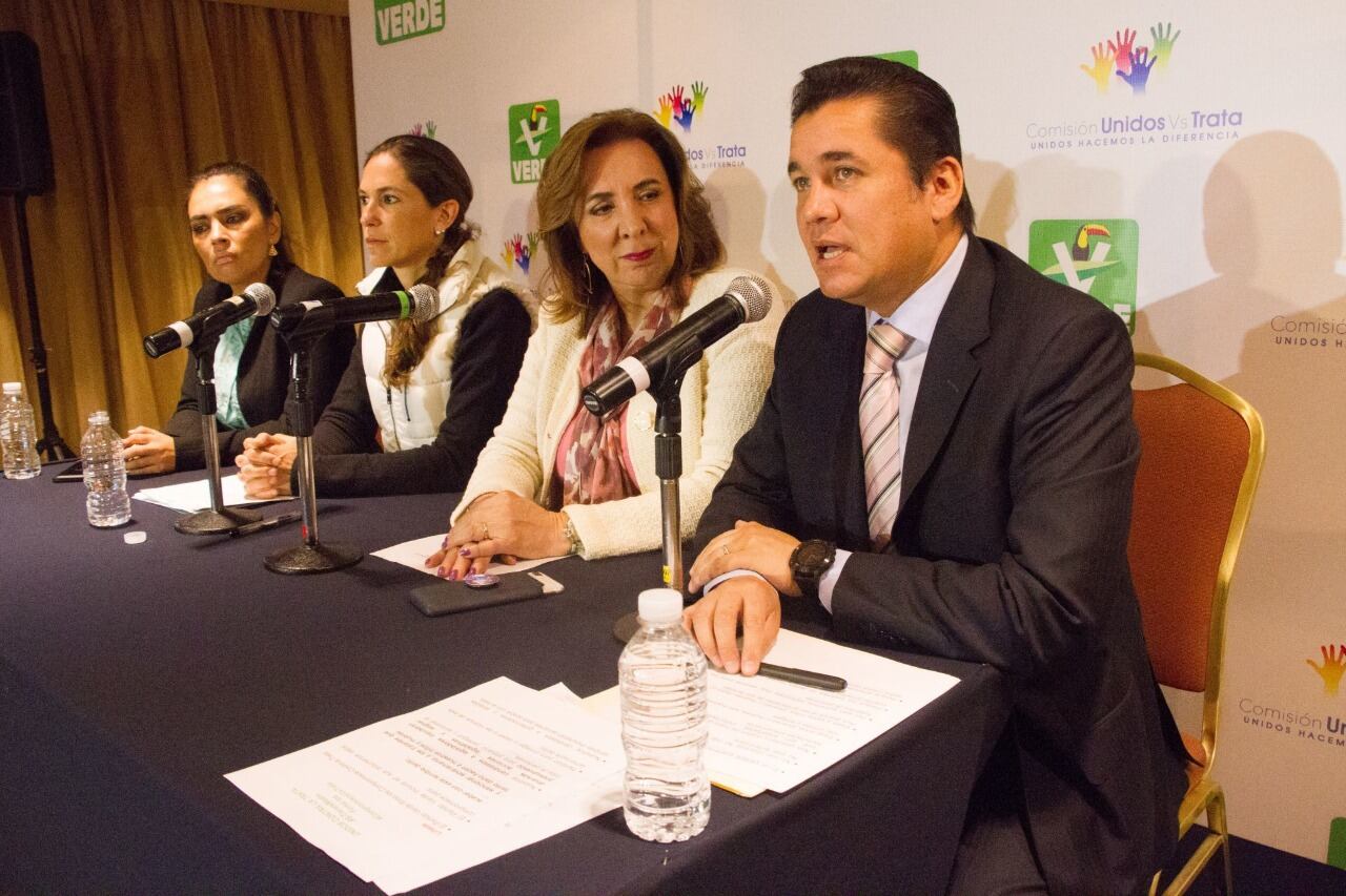 Rosi Orozco, Carlos Puente y Mariana Boy