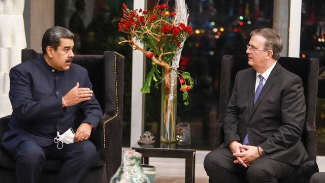 La prensa contra AMLO por cumbre Celac; los presidentes dignos desconocen a Venezuela y Cuba