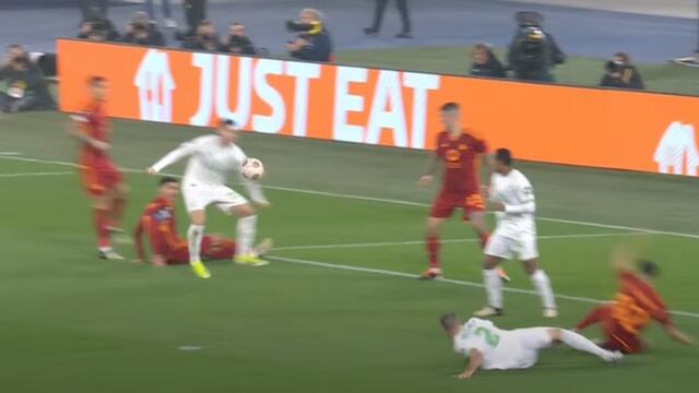 Gol de Santiago Giménez