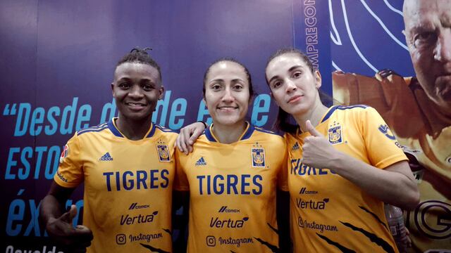 Jugadoras de Tigres Femenil