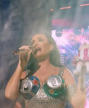 Katy Perry ya recibió su Doctor Simi