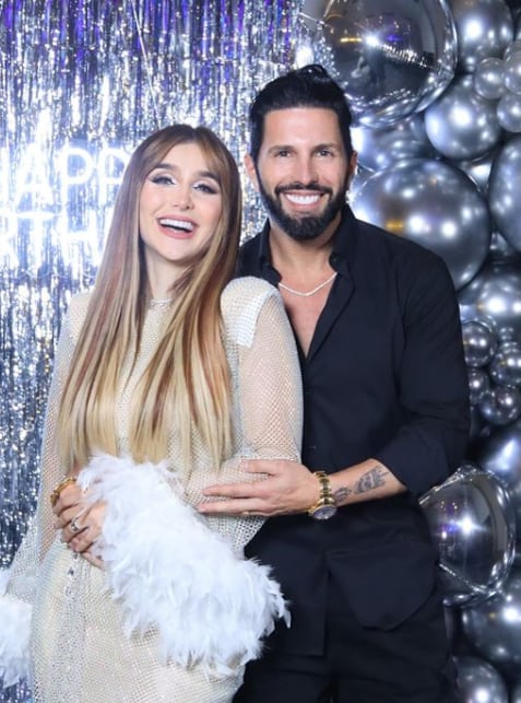 Poncho de Nigris y Marcela Mistral