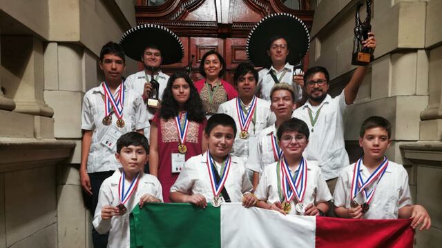 Jóvenes ganadores de la Olimpiada Mexicana de Matemáticas