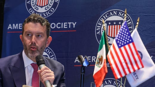 Larry Rubin responde a Citlalli Hernández por reforma de nacionalidad única