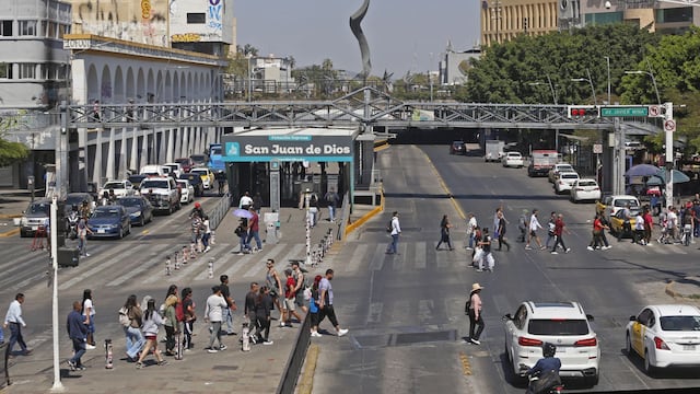“Jalisco está de pie”: Pablo Lemus celebra reactivación económica y escolar.