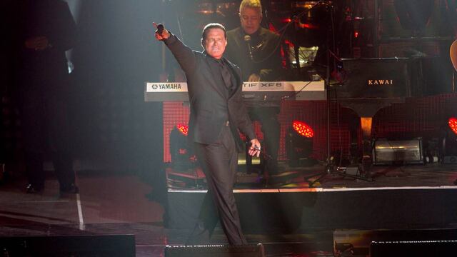 Luis Miguel. Pago por perder demanda.
