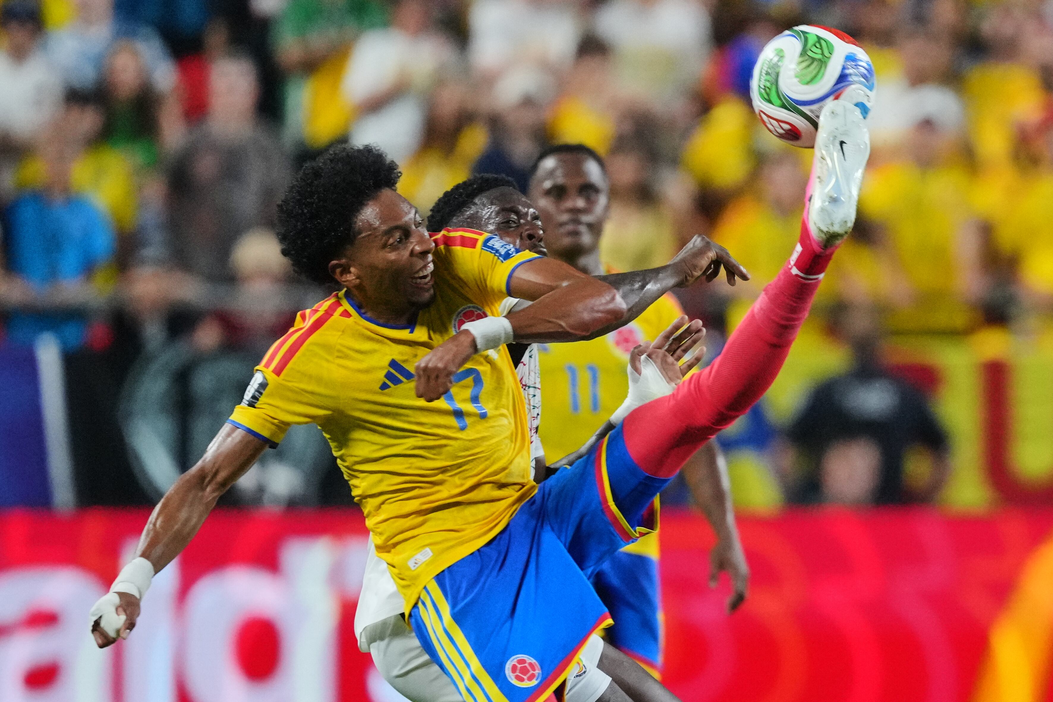 Colombia y Ghana se enfrentaron por el pase a octavos de final.