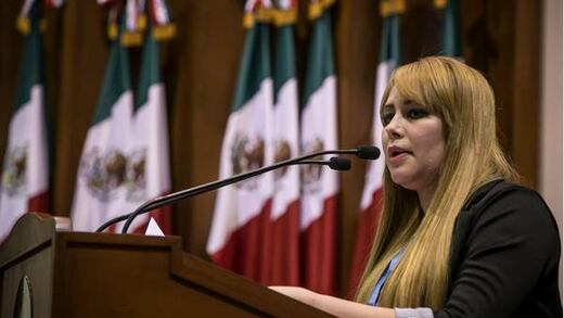 Renuncia al PAN Lucero Sánchez, diputada vinculada a 'El Chapo' Guzmán