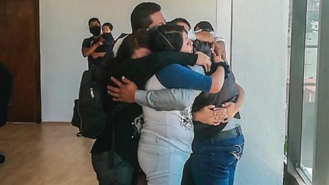 Reencuentro de Adán con su familia.