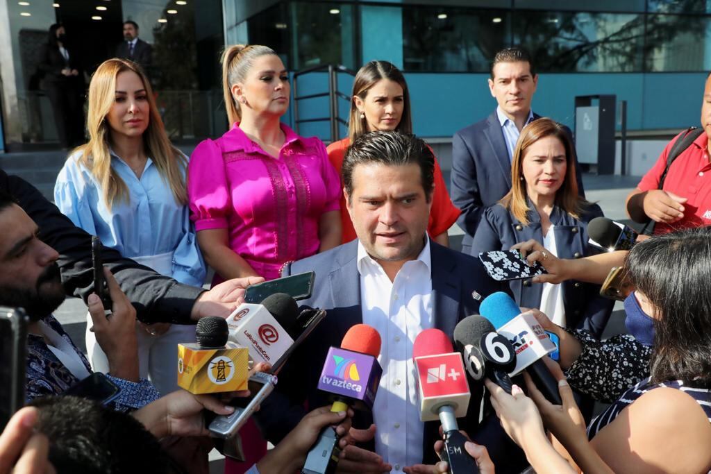 Francisco Cienfuegos pide crear ventanilla única para atender violencia contra mujeres en Nuevo León