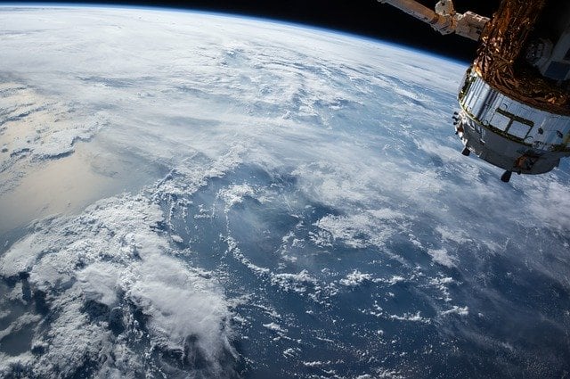 Satélite artificial