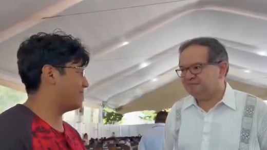 Aspirante da su opinión a Leonardo Lomelí sobre examen de control de la UNAM en Oaxaca