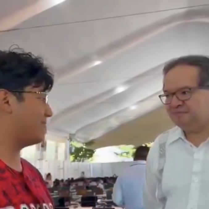 Aspirante da su opinión a Leonardo Lomelí sobre examen de control de la UNAM en Oaxaca