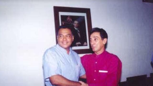 La versión fue bien conocida y nadie en su momento, incluido el propio Mario Villanueva, la refutó: Hendricks Díaz tuvo que huir de Chetumal escondido en la cajuela de un automóvil.