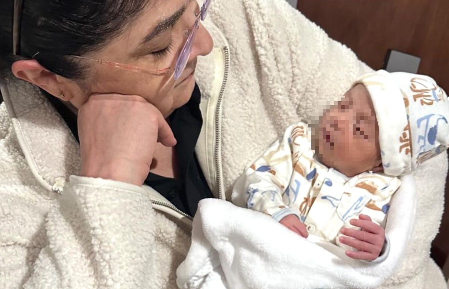 Victoria Ruffo y su nieta Tessa