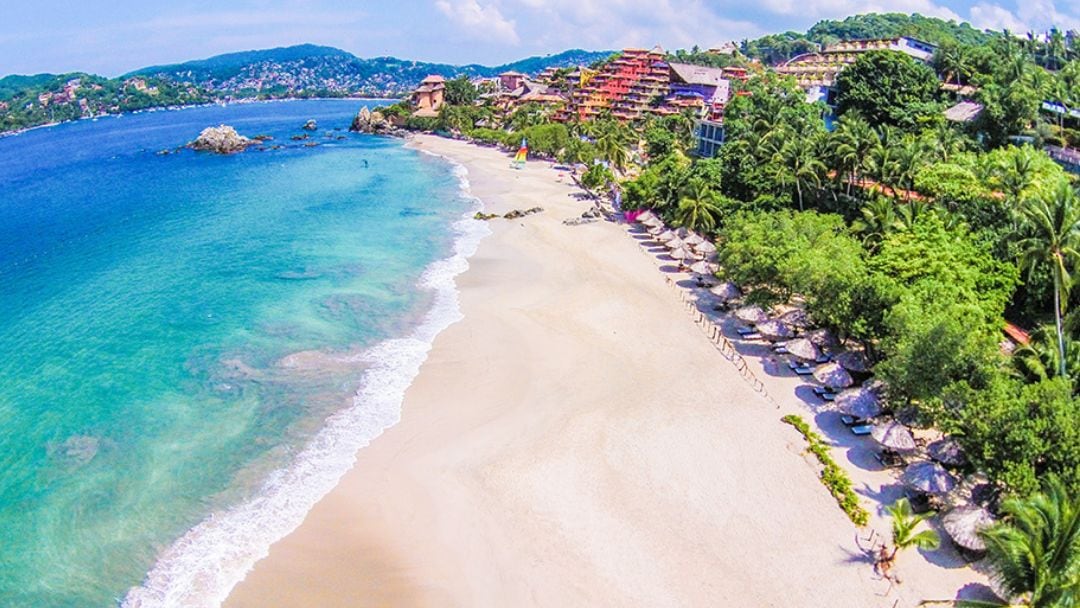 Playas de Acapulco no aparecen en el ranking de Tripadvisor, pero sí esta playa de Zihuatanejo