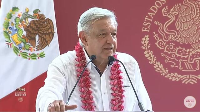 AMLO.