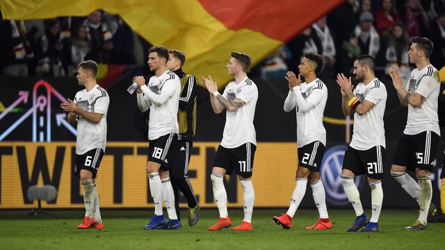 Jugadores alemanes agradecen al apoyo a su afición