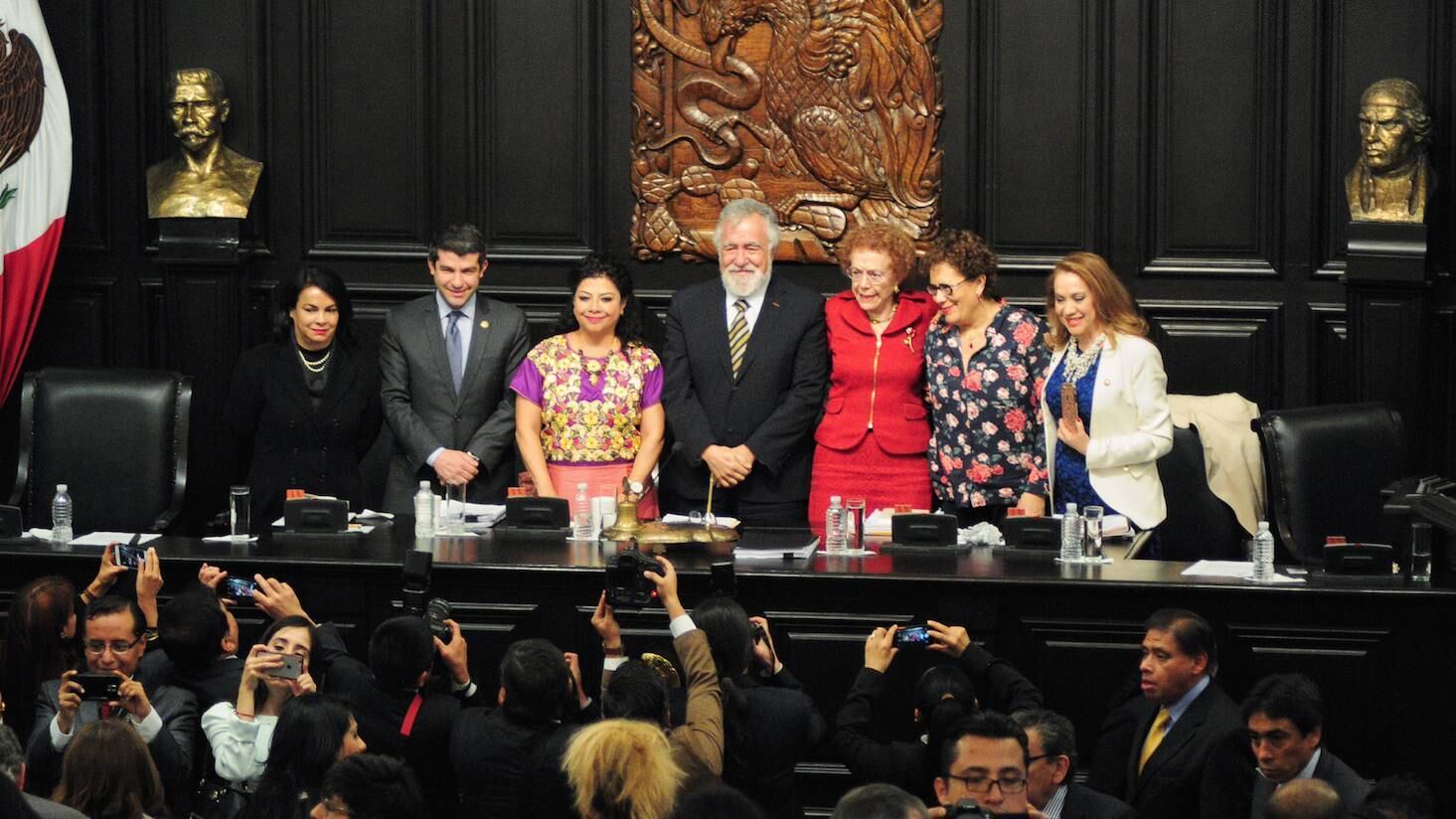 Aprueban en su totalidad la primera Constitución Política de la CDMX