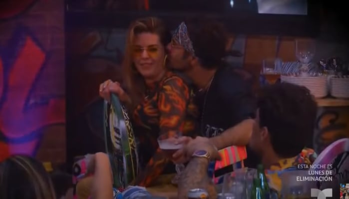 Pablo Montero besa a Alicia Machado en "La casa de los famosos"