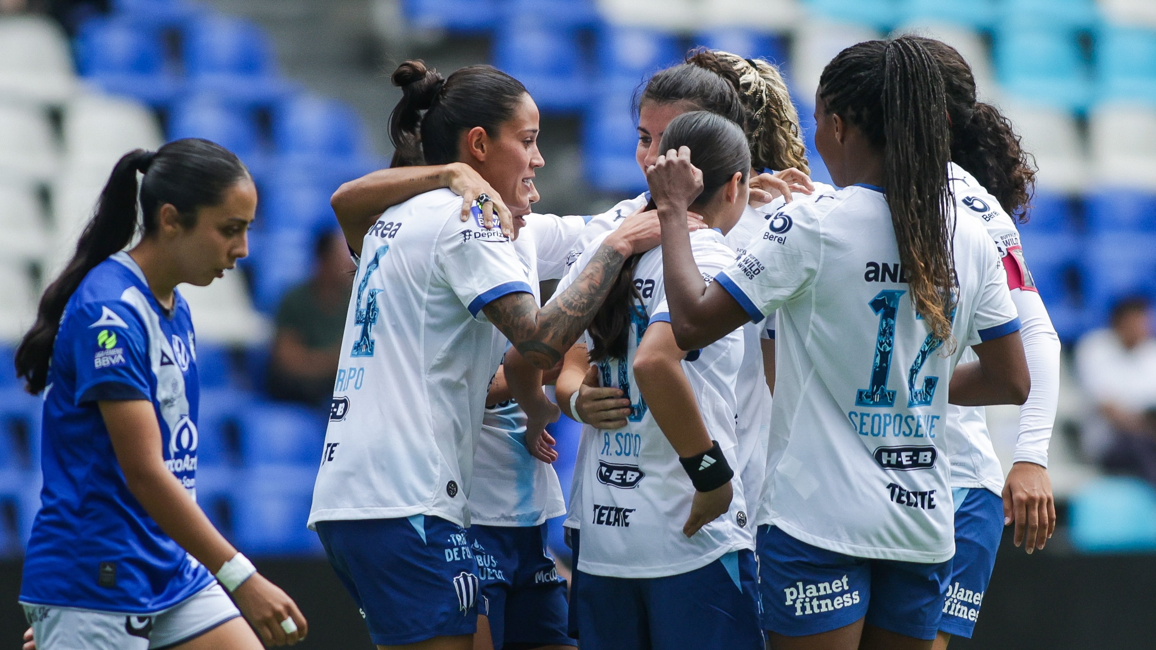 Rayadas gana de último minuto a Puebla en la Liga Femenil BBVA