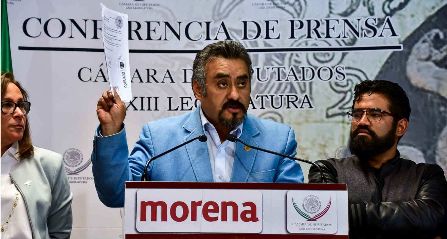 Alberto Martínez Urincho, diputado de Morena que propone reelección de presidente en México