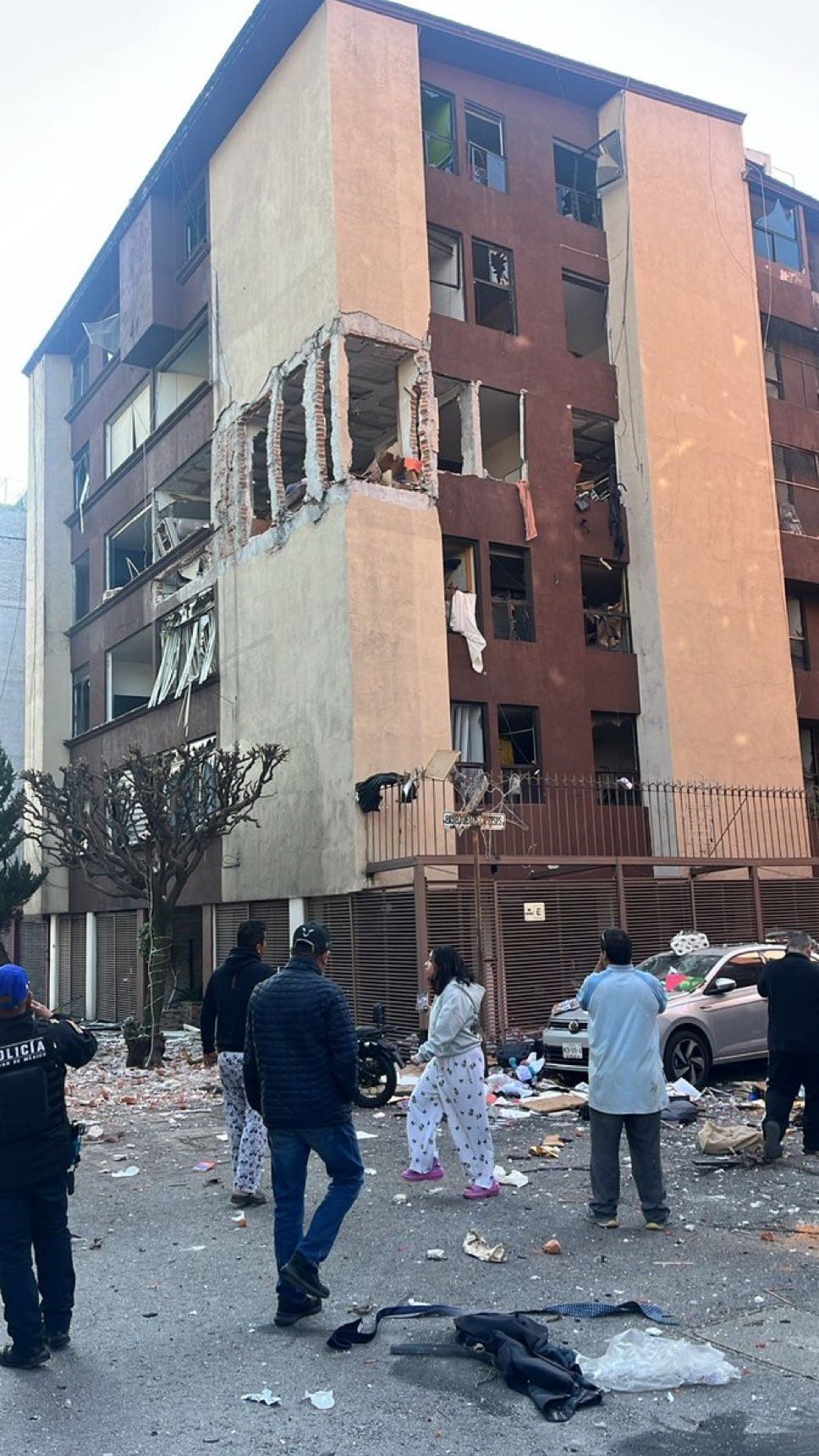 Fotos de la explosión en un edificio de Paseos de Taxqueña, Coyoacán