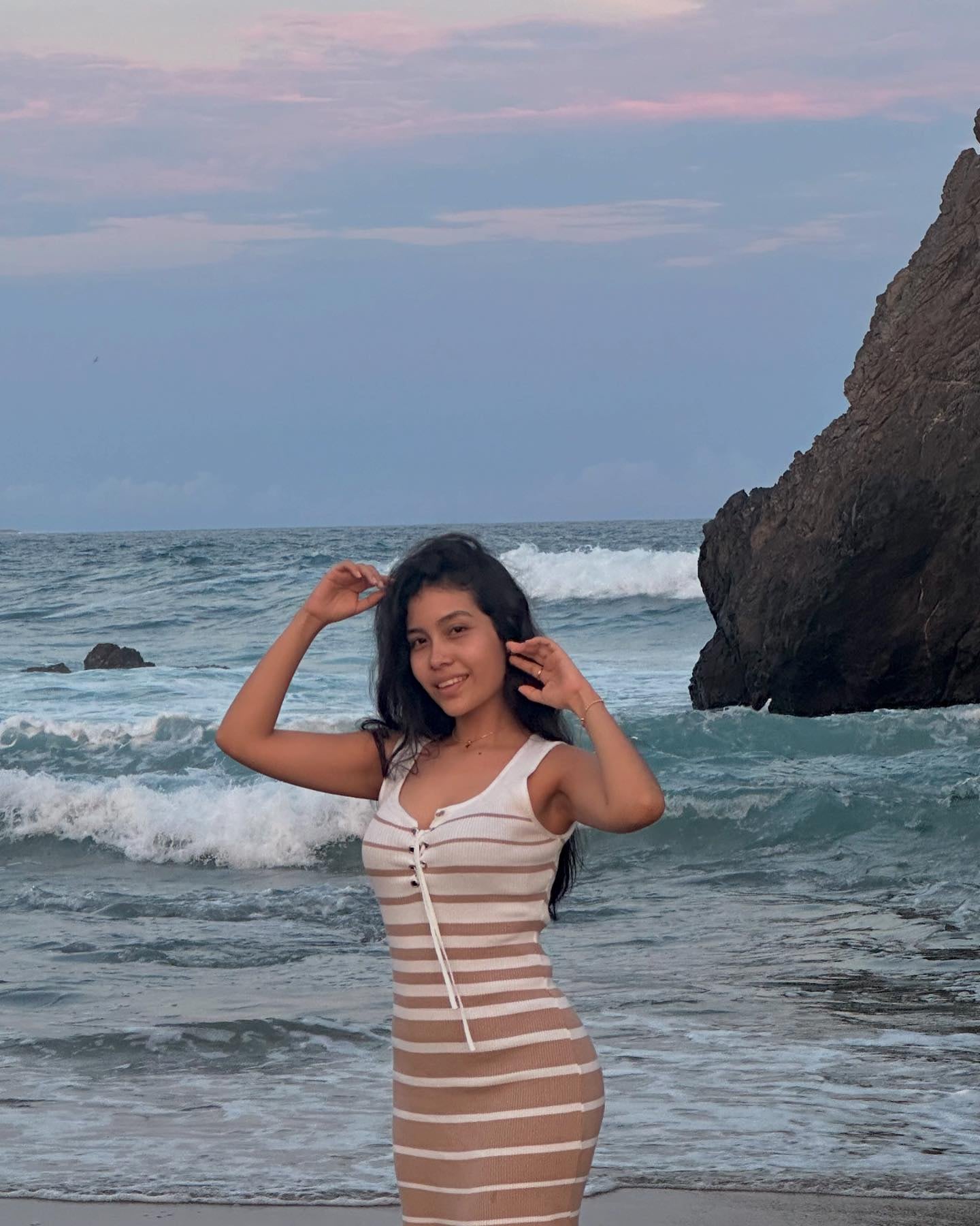 Isaveli Laina, cantante.