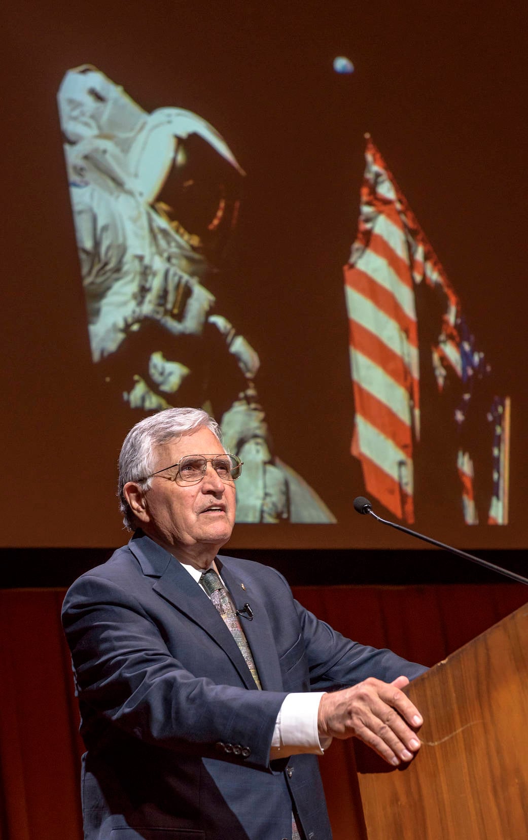 Harrison H. Schmitt, astronauta de la misión Apollo 17