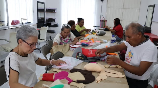 DIF Benito Juárez fortalece desarrollo integral de personas adultas mayores.