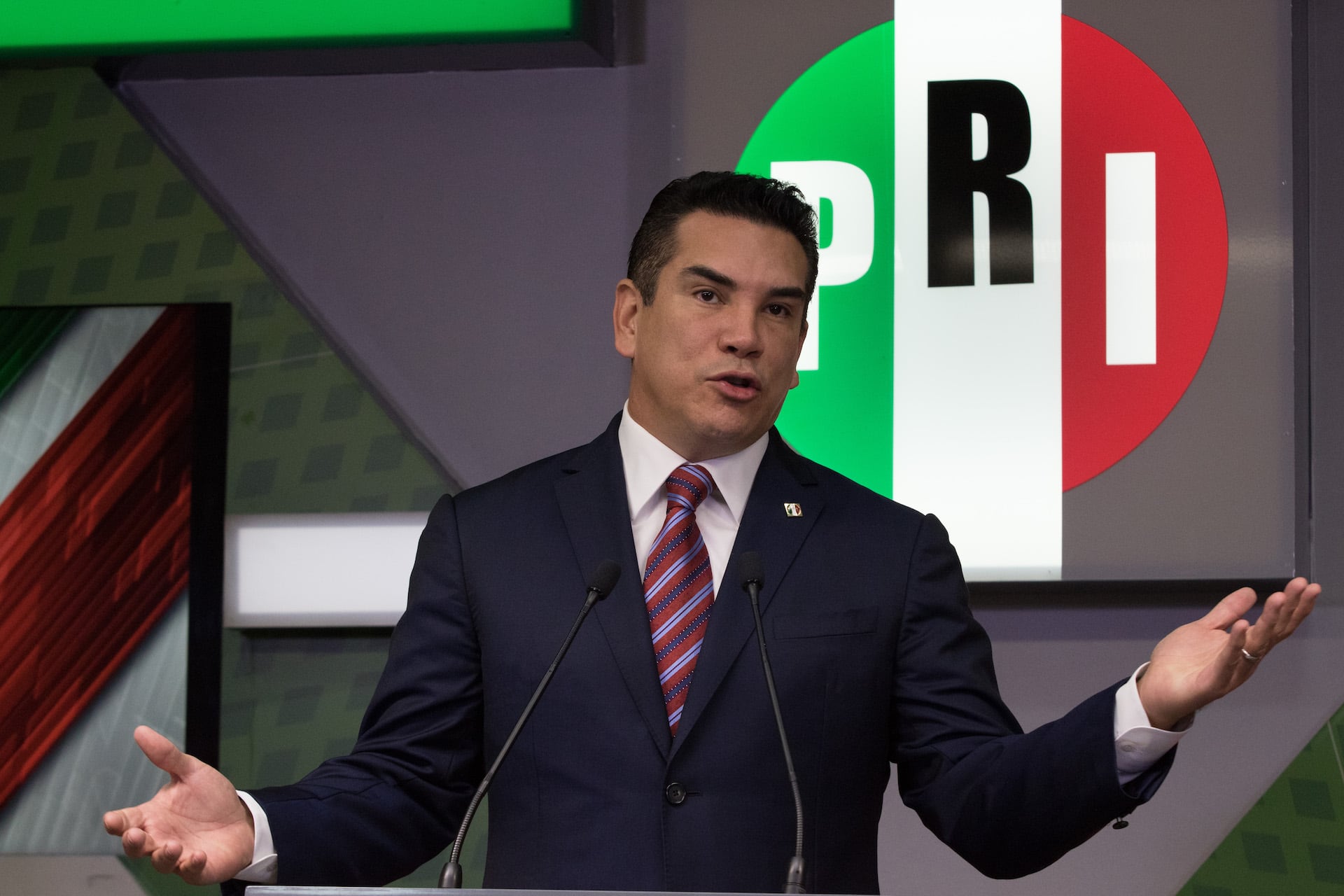 Alejandro Moreno Cárdenas, dirigente nacional del PRI
