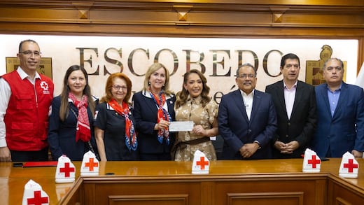 Escobedo reafirma compromiso con Cruz Roja en colecta anual