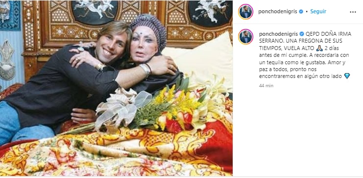 Poncho de Nigris se despide de Irma Serrano 'La Tigresa'.