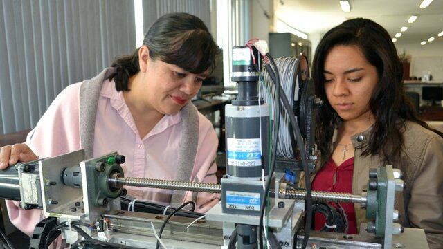 Estudiantes de la BUAP