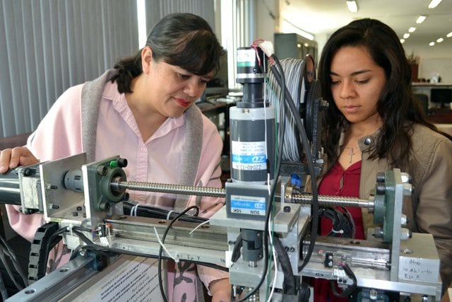 Estudiantes de la BUAP