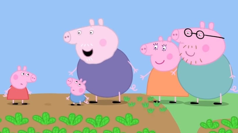 Peppa Pig cultiva fresas con Abuelo Cerdito: