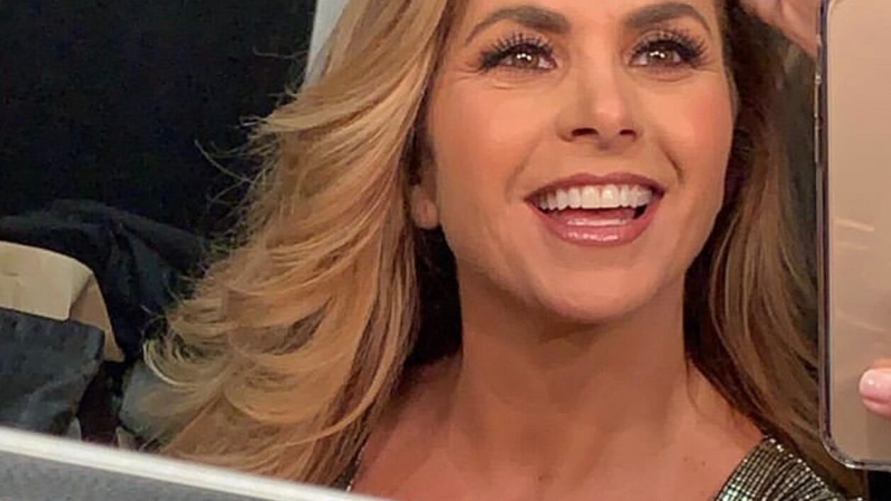 El misterioso vestido de Lucero.