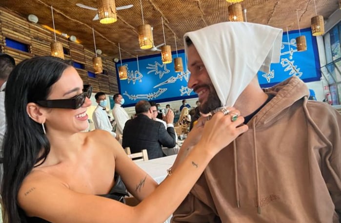 Simon Porte Jacquemus y Dua Lipa