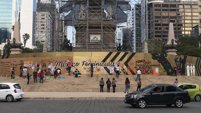 "Tapiz contra el olvido" en la Victoria Alada.