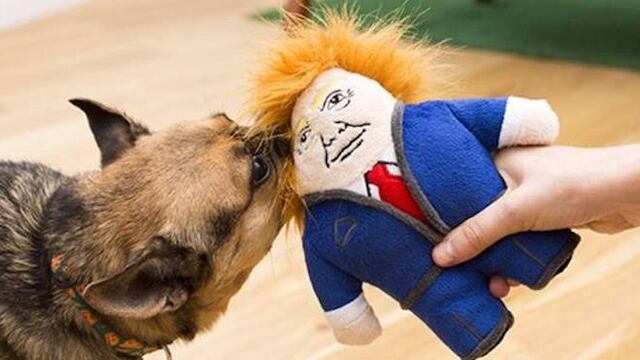 Muñecos de Donald Trump.